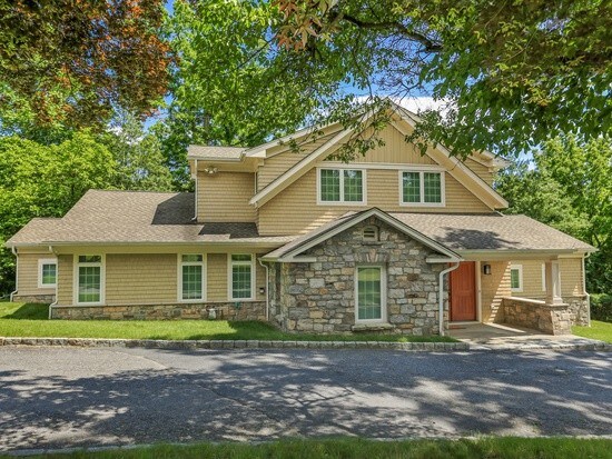 More Photos Of 2-4 Hardscrabble Rd, North Salem Office Residential For Sale