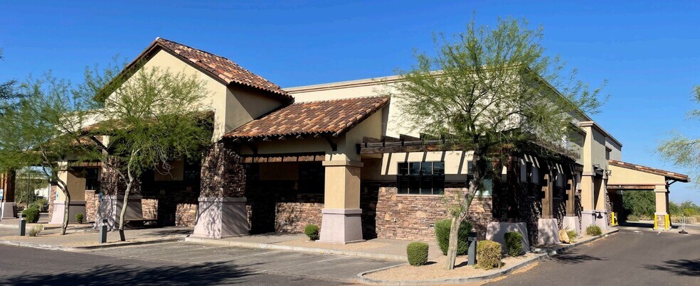 More Photos Of 5400 E Carefree Hwy, Carefree Drugstore For Lease