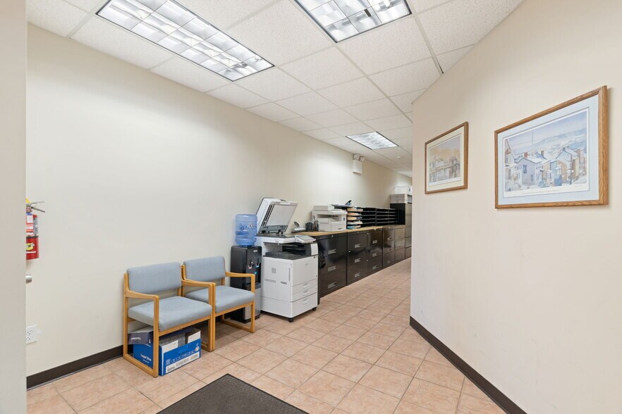 More Photos Of 1190 Hylan Blvd, Staten Island Office For Sale