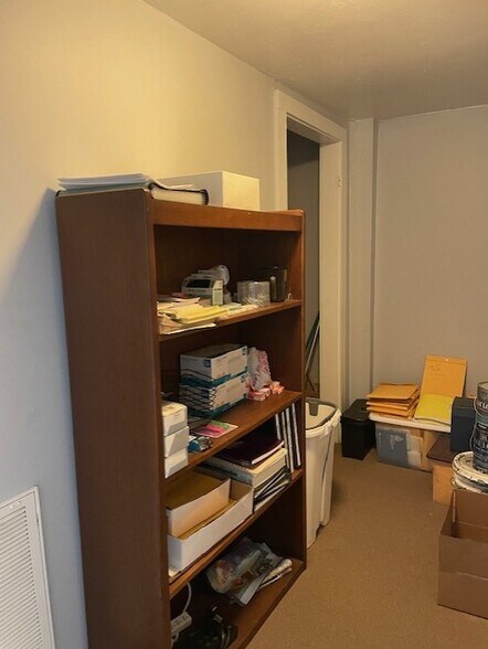 More Photos Of 75 Maple Rd, Mathews Office For Sale