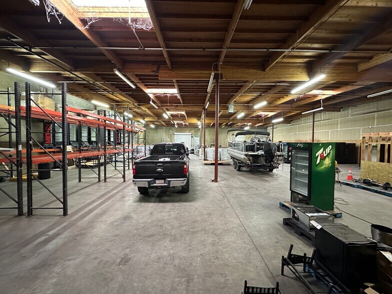 More Photos Of 1615 Sandpoint Dr, Ceres Manufacturing For Lease