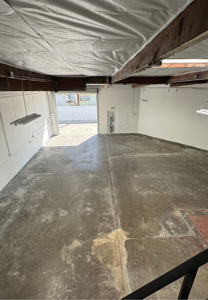 More Photos Of 14082-14146 Willow Ln, Westminster Manufacturing For Lease