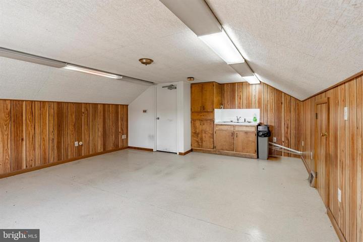 More Photos Of 915 N Hanover St, Elizabethtown Medical For Sale