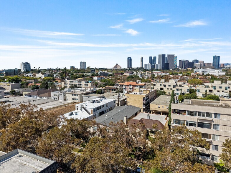 More Photos Of 329 S Rexford Dr, Beverly Hills Apartments For Sale