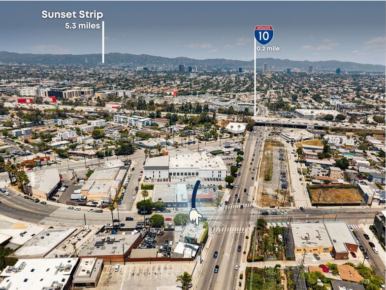 More Photos Of 5830 Adams Blvd, Culver City Showroom For Sale