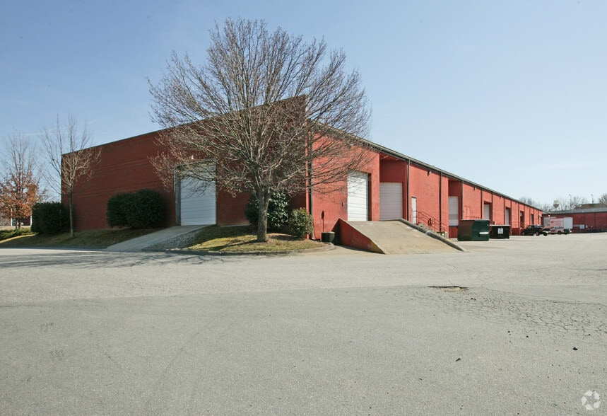 More Photos Of 3650 Patterson Ave, Winston-Salem Light Distribution For Lease