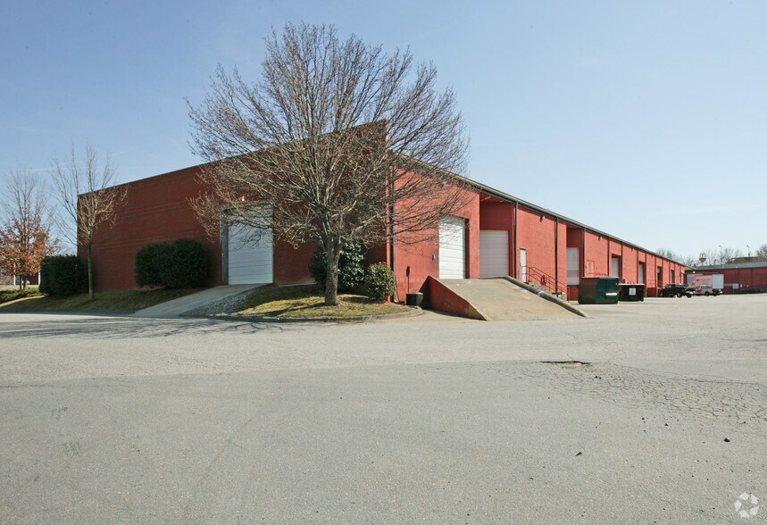 More Photos Of 3650 Patterson Ave, Winston-Salem Light Distribution For Lease