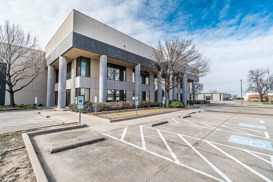 Primary Photo Of 2020 Valley View Ln, Farmers Branch Distribution For Lease