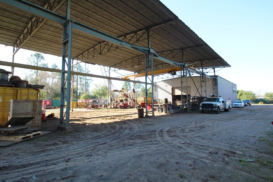 More Photos Of 5011 Vernon Rd, Jacksonville Manufacturing For Lease