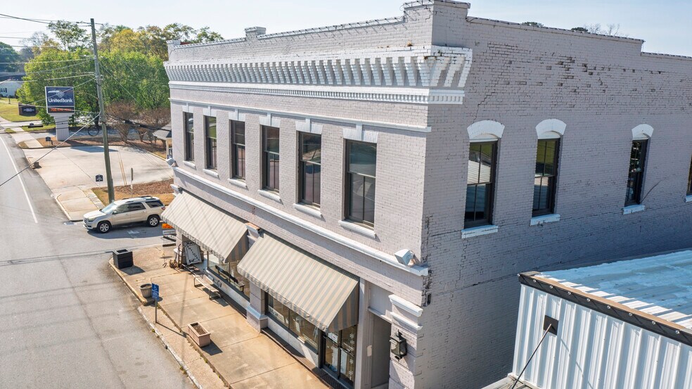 More Photos Of 18109 Main St, Woodbury Storefront Retail Office For Sale