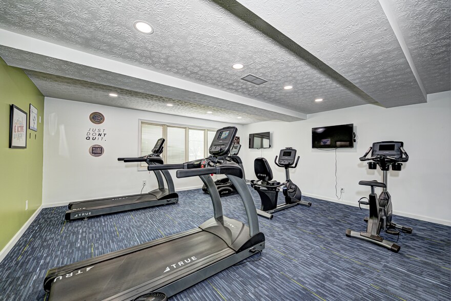 More Photos Of 1201 Carson Way, Greenwood Apartments For Lease