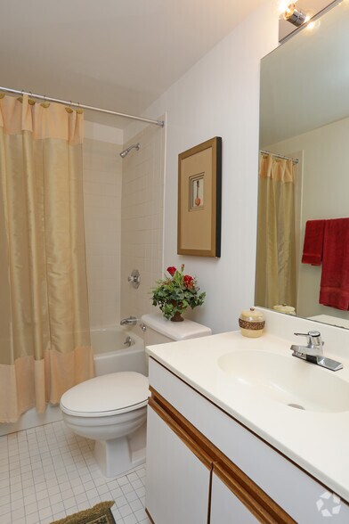 More Photos Of 657 S 3rd St, Louisville Apartments For Lease