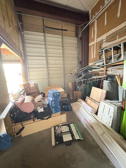 More Photos Of 1224 Executive Blvd, Chesapeake Showroom For Sale