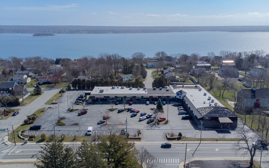 More Photos Of 3001 E Main Rd, Portsmouth Unknown For Lease