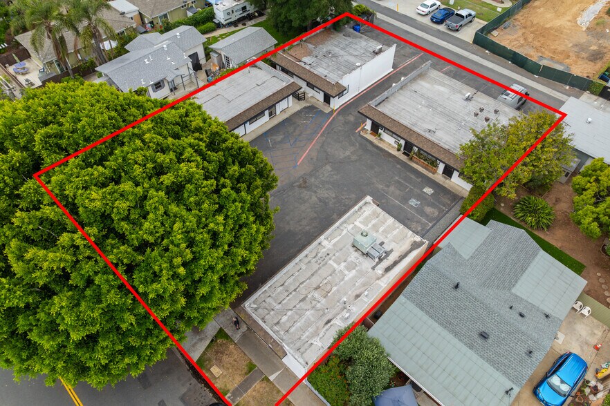 More Photos Of 3039 Jefferson St, Carlsbad Office For Sale