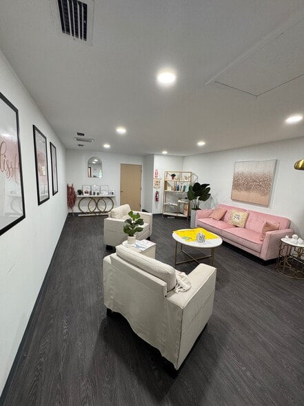 More Photos Of 1406 Kingsley Ave, Orange Park Medical For Lease
