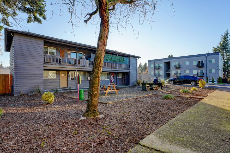 More Photos Of 3254 SE 90th Pl, Portland Apartments For Sale