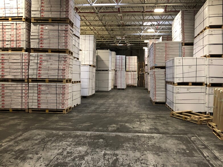 More Photos Of 263-275 Park Ave, East Hartford Warehouse For Lease