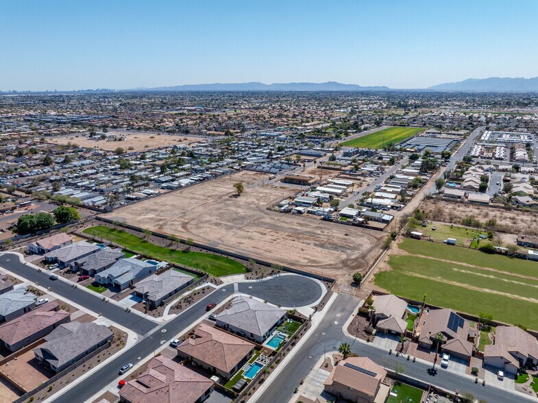 More Photos Of 7118 80th Ave, Glendale Land For Sale
