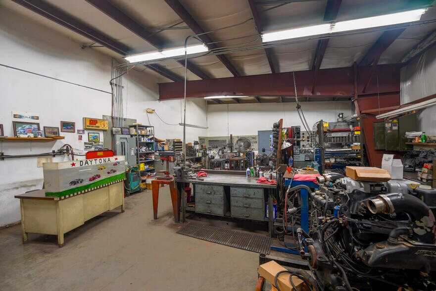 More Photos Of 193 Dix Ave, Glens Falls Freestanding For Sale