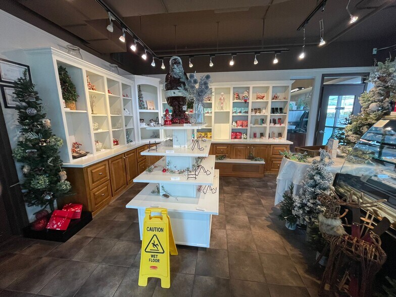 More Photos Of 31060 Peardonville Rd, Abbotsford Warehouse For Sale