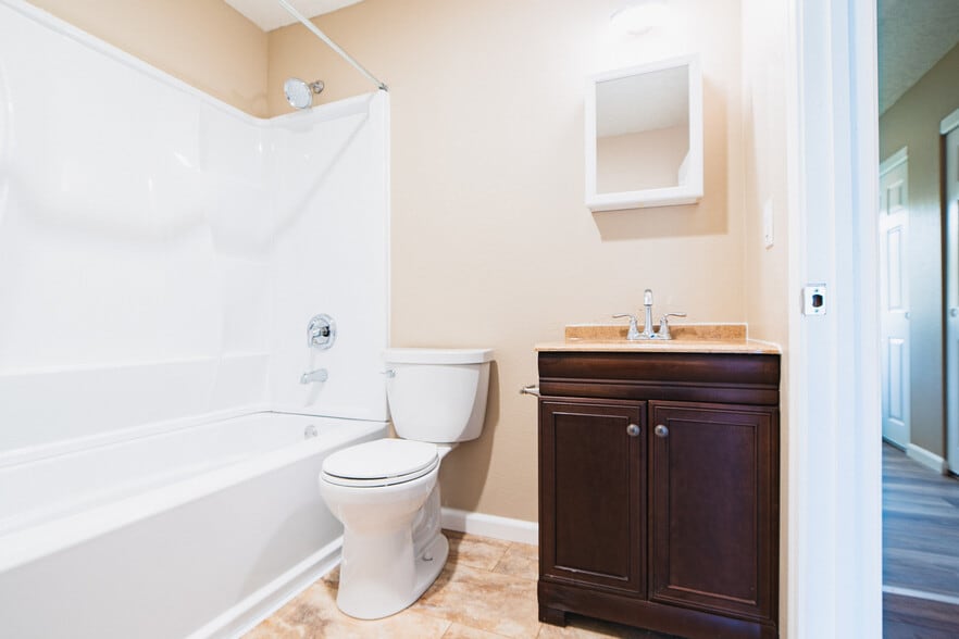 More Photos Of 131 SE Ainslee Ave, Depoe Bay Apartments For Sale