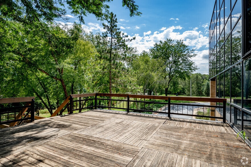 More Photos Of 575 W Madison St, Waterloo Loft Creative Space For Lease