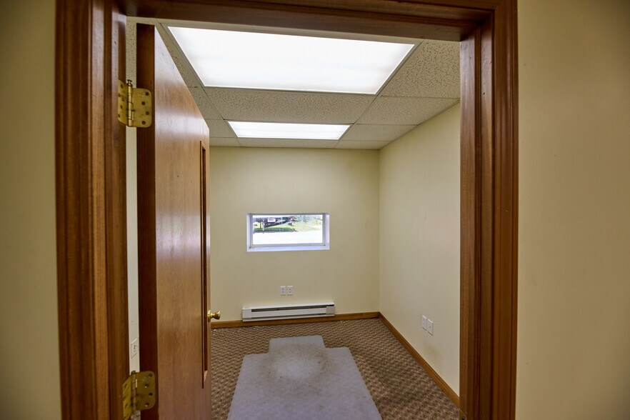More Photos Of 7464 Sharon Mercer Rd, Mercer General Retail For Sale