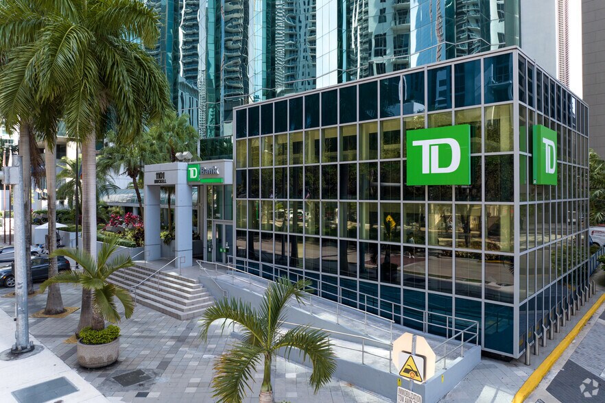 More Photos Of 1101 Brickell Ave, Miami Unknown For Lease