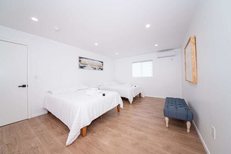 More Photos Of 11315 Tiara St, North Hollywood Apartments For Sale