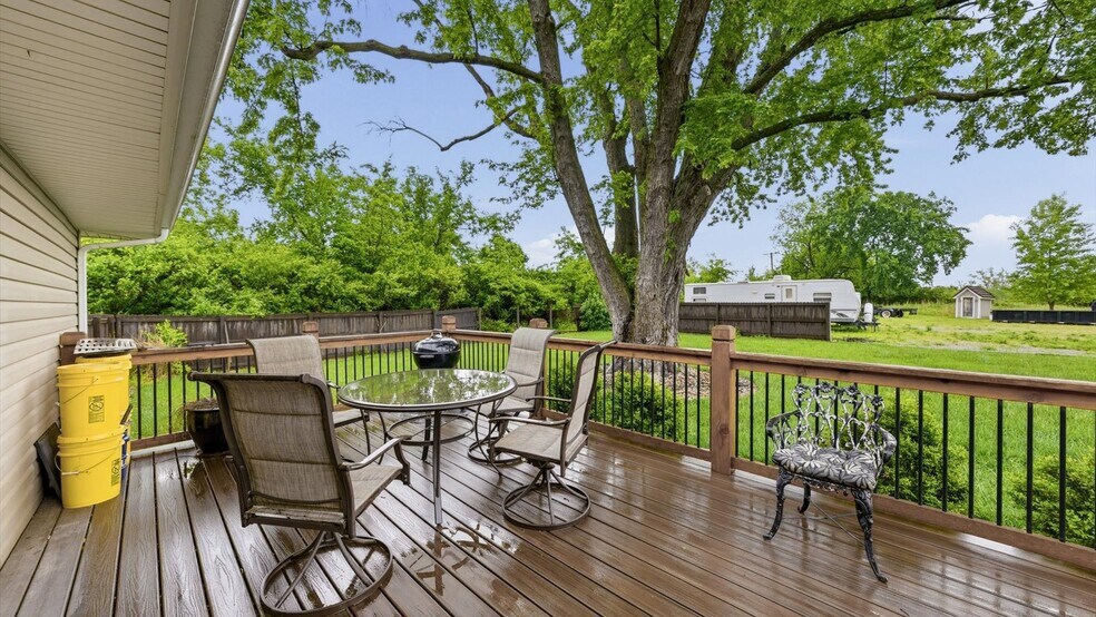 More Photos Of 2450 NW Lowenstein Dr, Lee's Summit Flex For Sale
