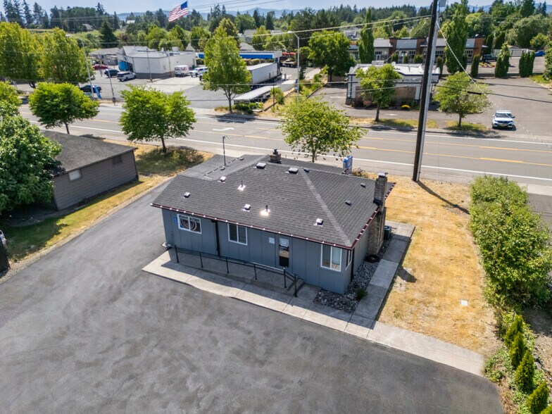 More Photos Of 10120 NW Glencoe Rd, North Plains Serviced Offices For Lease