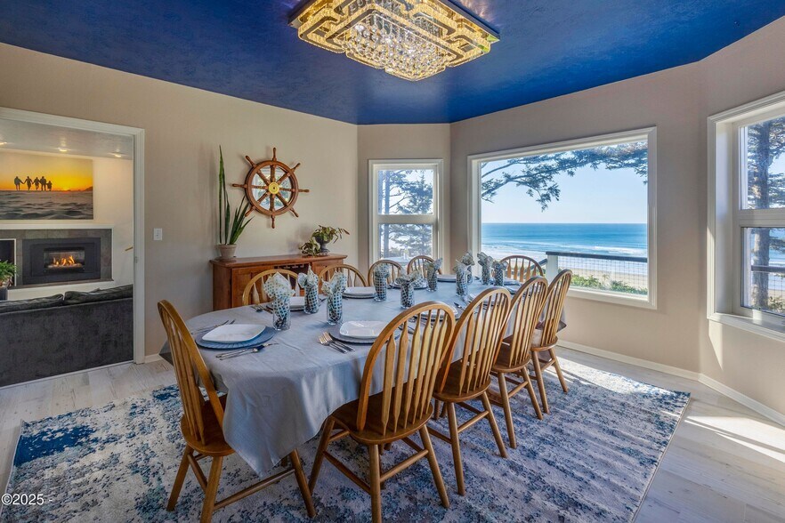 More Photos Of 4925 NW Woody Way, Newport Specialty For Sale