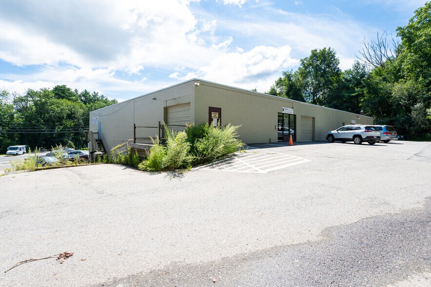 More Photos Of 116 Newburyport Tpke, Rowley Storefront Retail Office For Lease