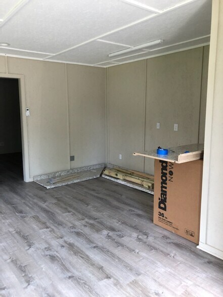 More Photos Of 591 Main St, Center Moriches Apartments For Lease