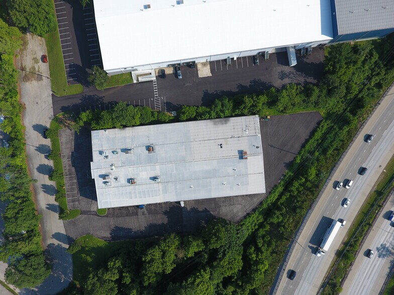 More Photos Of 60 Portland Rd, West Conshohocken Warehouse For Lease