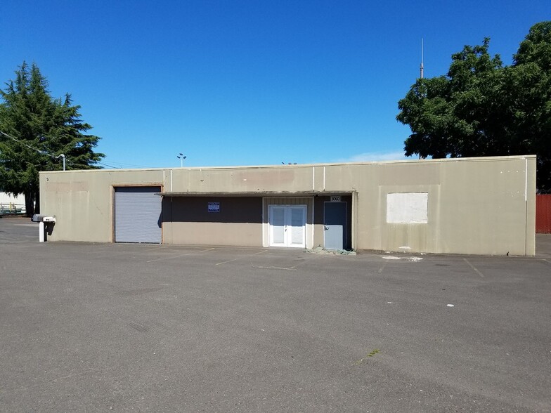 Primary Photo Of 3060 River Rd N, Salem Warehouse For Lease