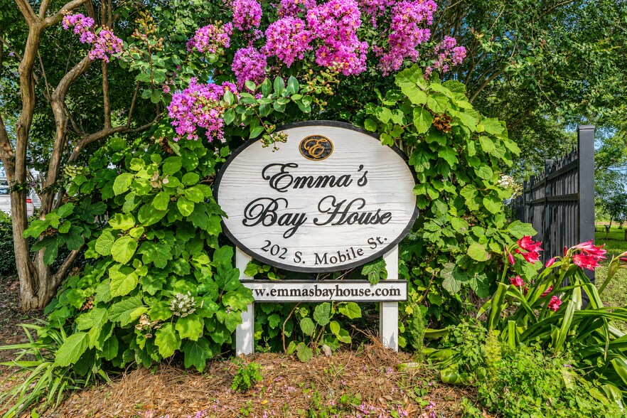 More Photos Of 202 S Mobile St, Fairhope Hospitality For Sale