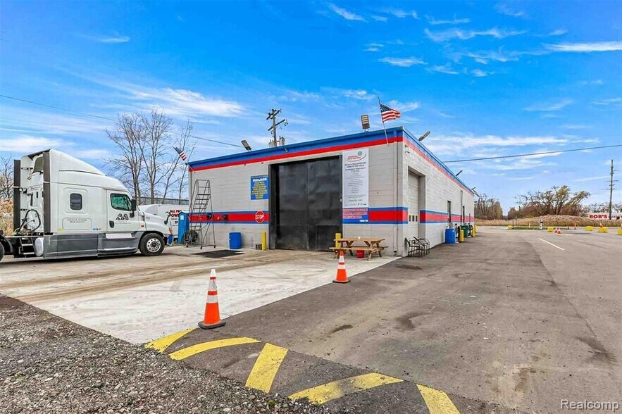 More Photos Of 27990 Wick Rd, Romulus Manufacturing For Sale