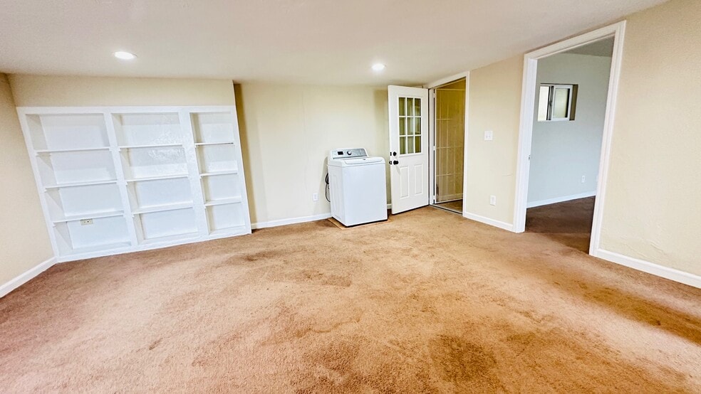 More Photos Of 2809-2815 Macdonald Ave, Richmond Office For Sale