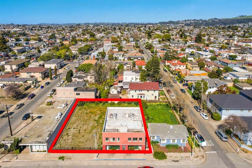 More Photos Of 2919--2923 MacDonald Ave, Richmond Office Residential For Sale
