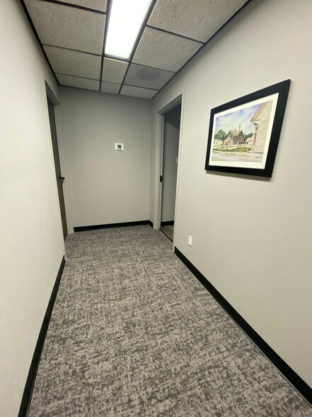 More Photos Of 4311 Old Indiana 261, Newburgh Medical For Sale