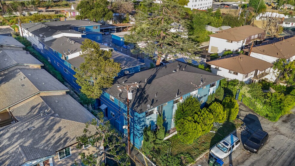 More Photos Of 755-757 E Pine St, Altadena Apartments For Sale