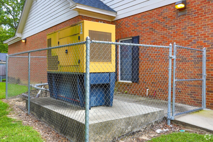 More Photos Of 2308 Palmyra Rd, Albany Medical For Lease