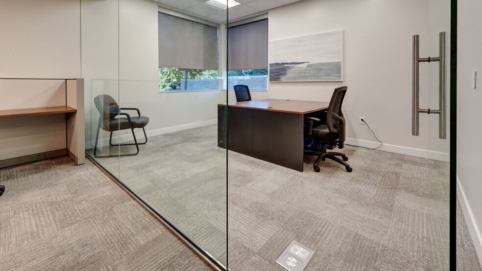 More Photos Of 1306 W Herndon Ave, Fresno Coworking Space