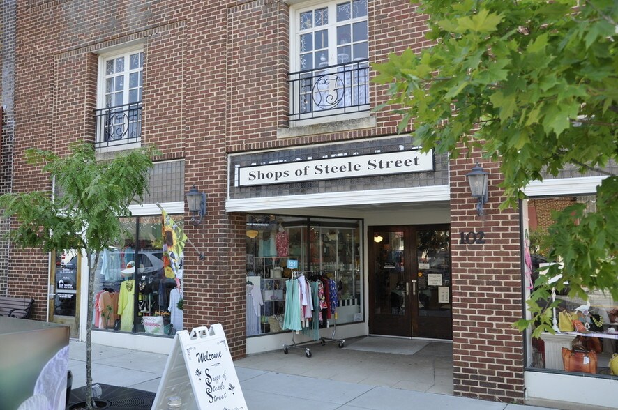 More Photos Of 102 S Steele St, Sanford Office For Lease