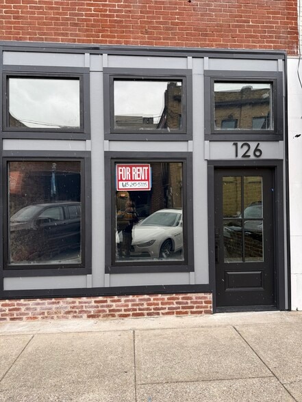 More Photos Of 126 N Church, Murfreesboro Storefront Retail Office For Lease