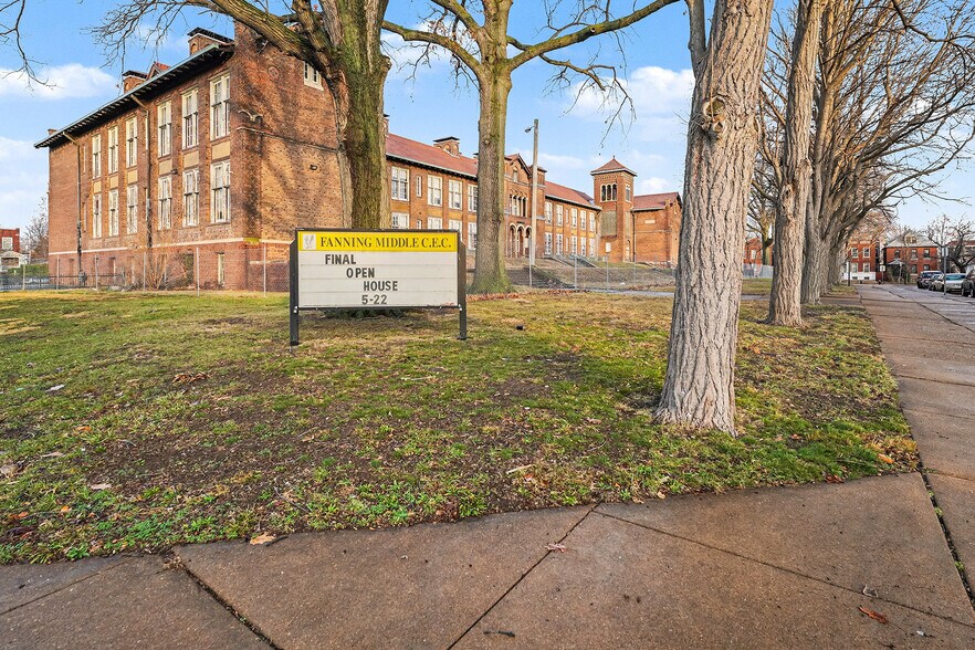 More Photos Of 3417 Grace Ave, Saint Louis Schools For Sale