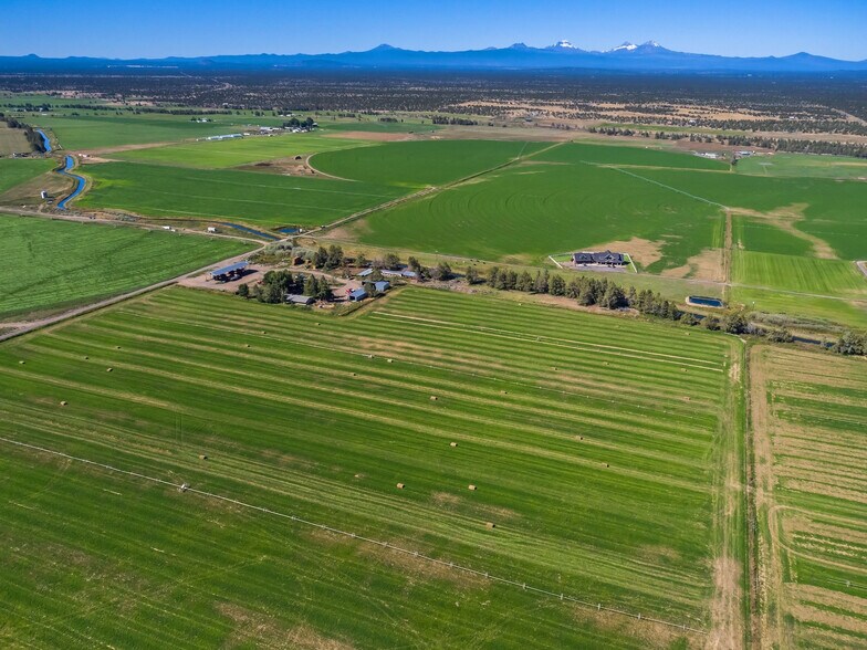 More Photos Of 11705 SW Shumway Rd, Powell Butte Specialty For Sale