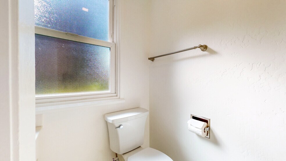 More Photos Of 625 Humboldt St, Santa Rosa Apartments For Sale